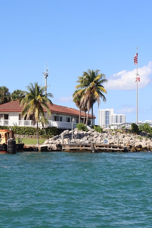 Miami Skyline Cruise of Millionaire Homes - Key points to know before boarding