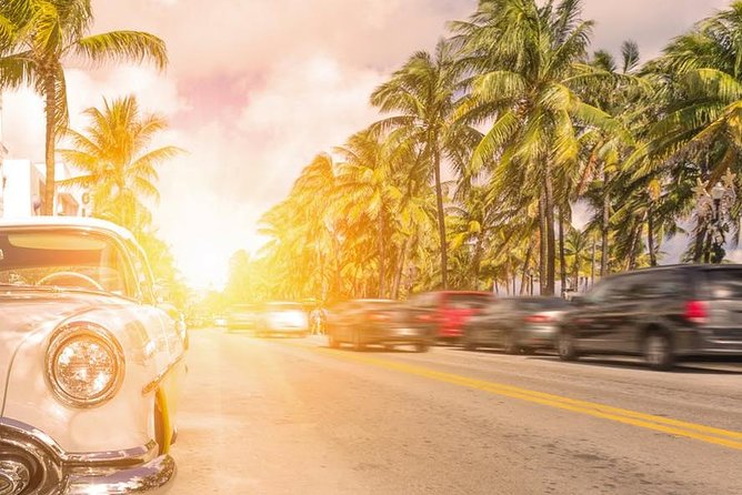 Miami South Beach Art Deco Walking Tour - The Versace Mansion and the final Ocean Drive stories