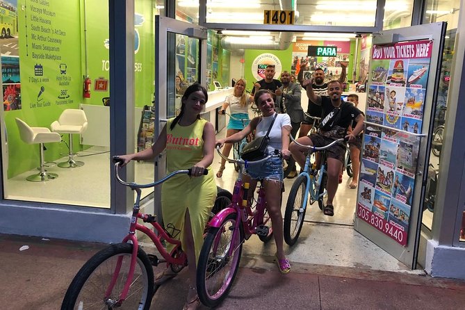 Miami South Beach Bicycle tour - Checking in at 1401 Washington Avenue