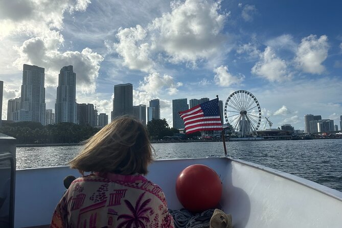 MIAMI: South Beach Cruise Millionaire Homes with Stop & Bus Tour - Biscayne Bay and the millionaire-home cruise
