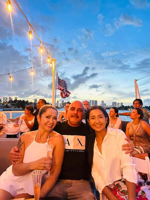 Miami Sunset Champagne Cruise with Skyline Views & Music - Star Island and Miami’s famous waterfront homes