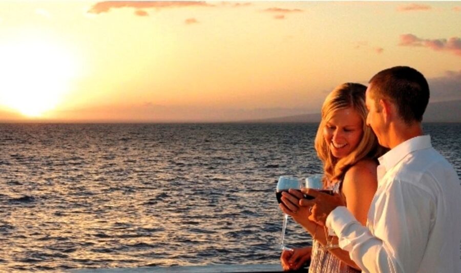 Miami: Sunset Cruise with Celebrity Homes & Open Bar - Music and Narration on the Water