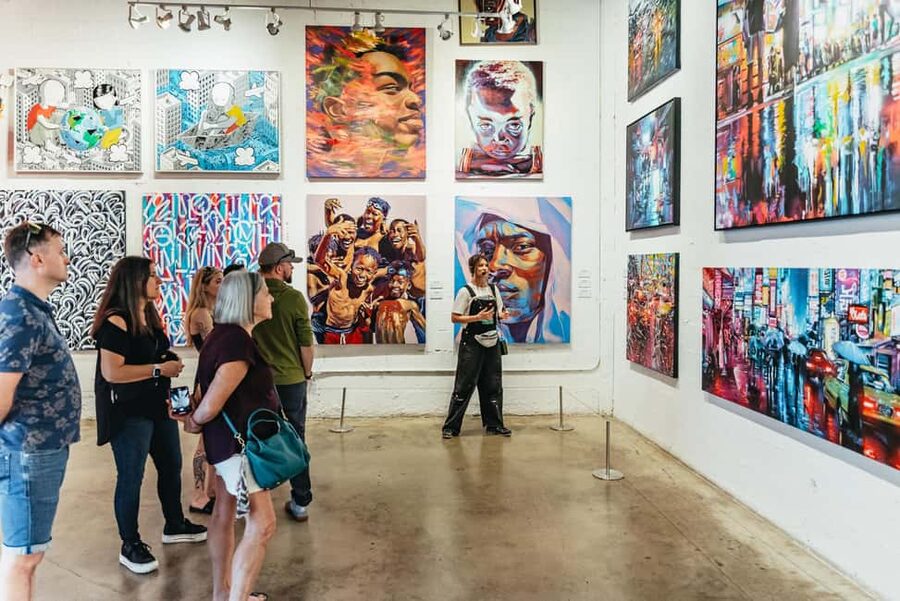 Miami: Wynwood Walls, Galleries, and Murals Guided Tour - Why the guided visit adds more than photographs
