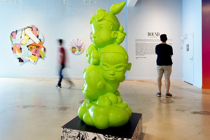 Miami: Wynwood Walls “Inside the Walls” Official Tour - The spray-paint activity and photo time