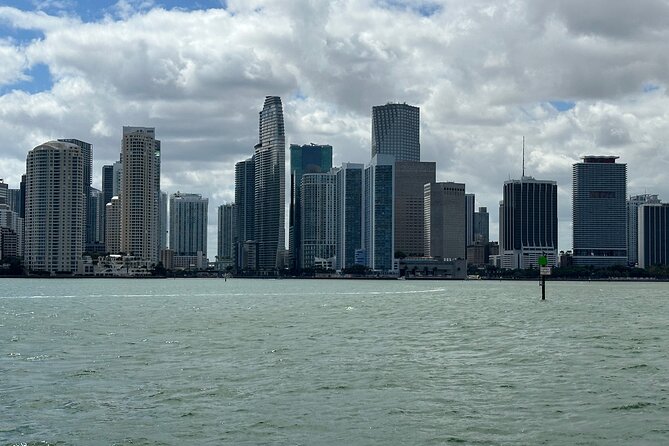 Millionaire Homes Miami Favorite Boat Cruise - Star Island and the Millionaire Homes
