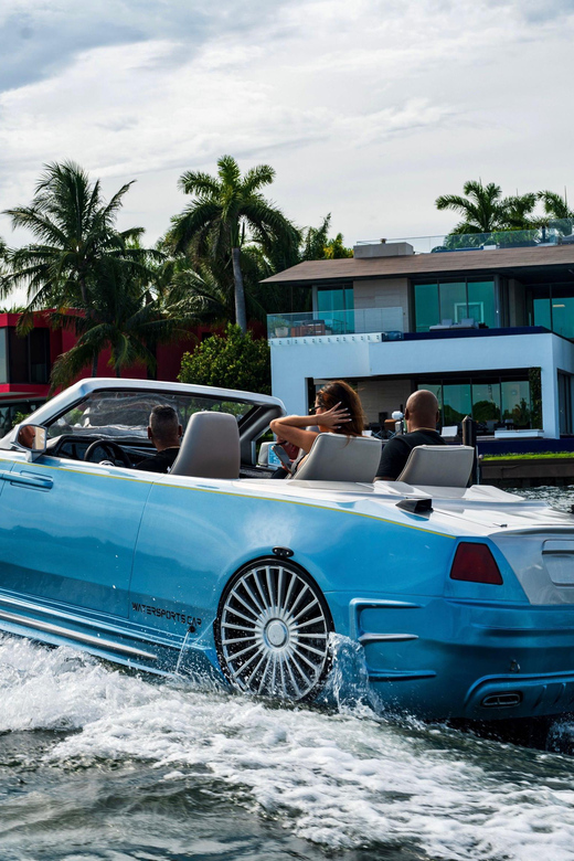 Palm Beach: Rolls Royce Jetcar Rental - Music, photos, and the celebrity effect