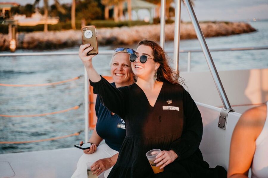 Palm Beach: Sightseeing Catamaran Cruise - Simple ways to prepare