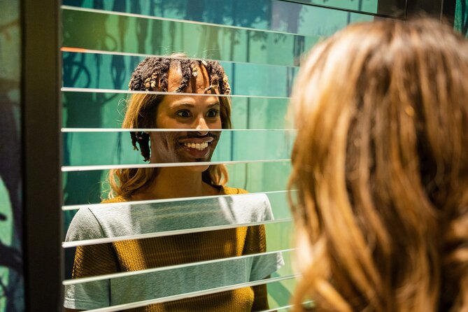 Paradox Museum Miami - Mirrors, glass, and repeated reflections