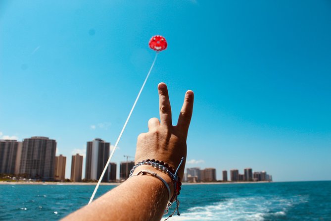 Parasailing Palm Beach - The boat ride offshore