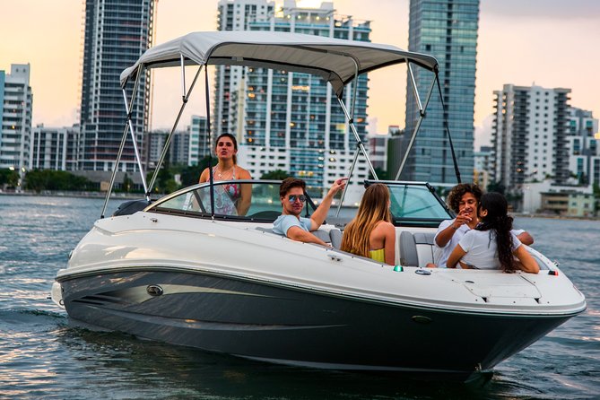 Private 4 hour Boat Rental with Captain in Fort Lauderdale! - What comes with the $800 price
