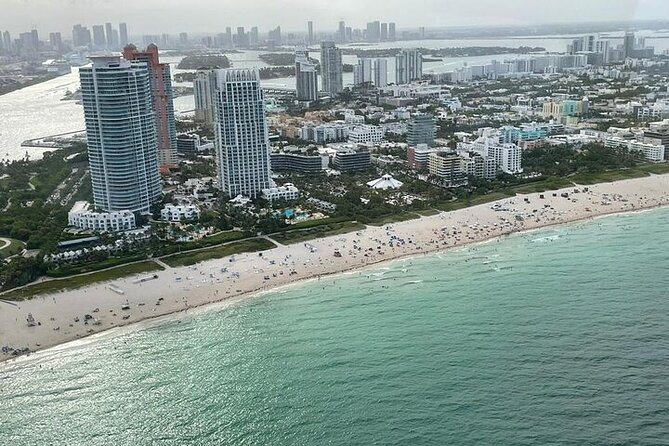 Private 60 Minute Romantic Air Tour with Champagne in Miami - What the $115 price gets you