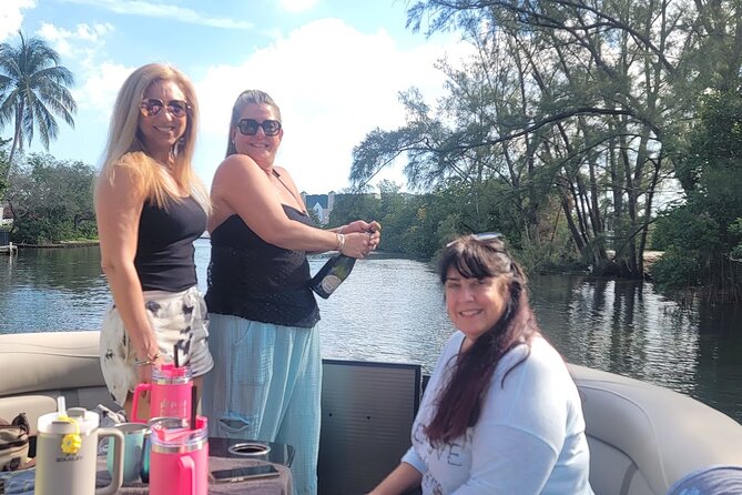 Private Cruise Or Sandbar Trip in Fort Lauderdale/Day or Night - Following the New River Through America’s Venice