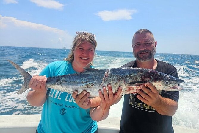 Private Half Day Deep Sea Sportfishing Charter in Fort Lauderdale - The crew makes the difference for first-timers