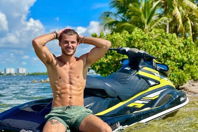Private Jet ski Excursion in Miami - A boat ride from Miami Beach to the jet skis