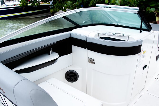 Private Moon-Watch Boat Cruise in Fort Lauderdale - Toward Port Everglades and the open water