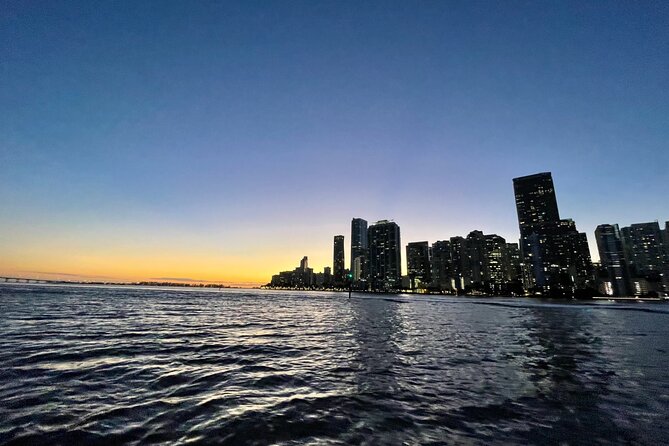 Private Moon-Watch Boat Cruise in Fort Lauderdale - Las Olas Boulevard from the river