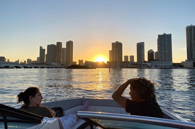 Private Romantic Sunset Boat Cruise in Fort Lauderdale! - Prosecco, snacks, and your own soundtrack