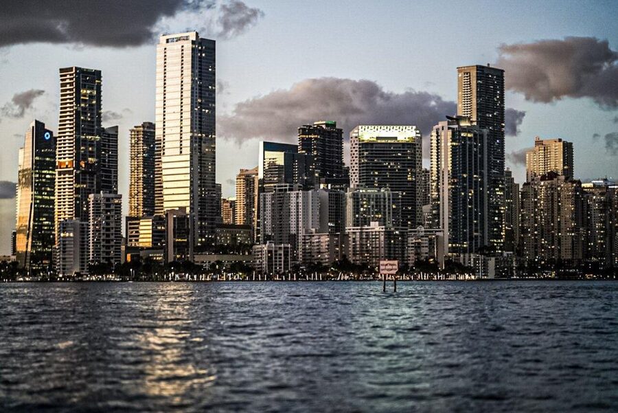 Private Sunset and Night Cruise in Miami with skyline views - Why Miami’s skyline works better after sunset