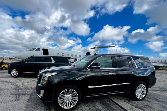 Private SUV Limo Services in Miami FL - Pickup from any Miami location