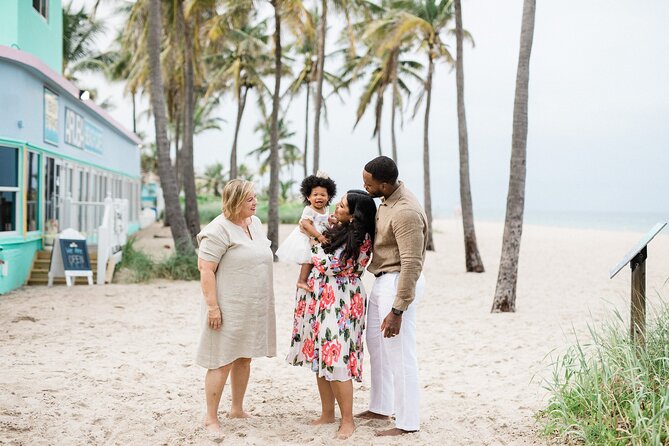 Private Vacation Photography Session with Local Photographer in Ft. Lauderdale - What the photographer adds beyond a phone selfie