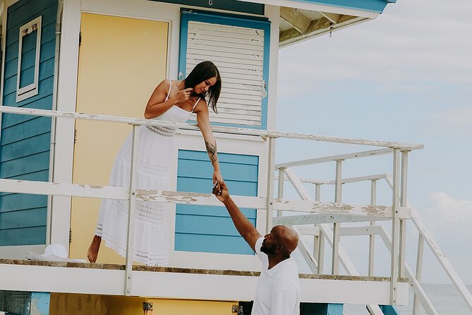 Private Vacation Photoshoot with Photographer in Miami Beach - Olga’s Calm Direction and Outfit Advice