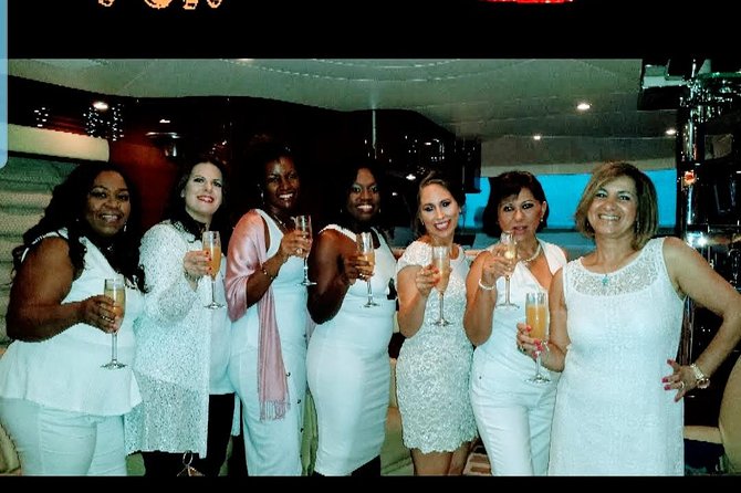 Private Yacht Cruise through Fort Lauderdale - Meeting at Boathouse At The Riverside