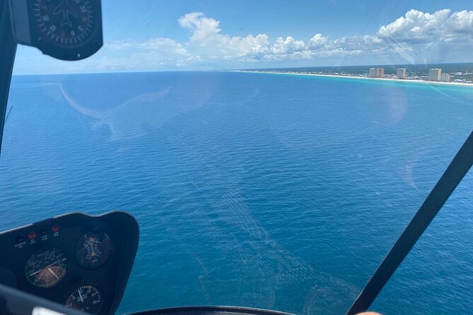 Romantic Miami Helicopter Tour with Champagne for Two - Gulfstream Park and the northern Miami suburbs