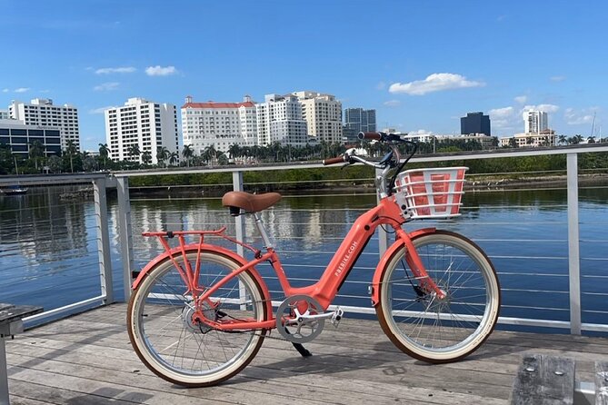 Scenic Palm Beach Guided Tour - From Clematis Street to the Palm Beach marinas