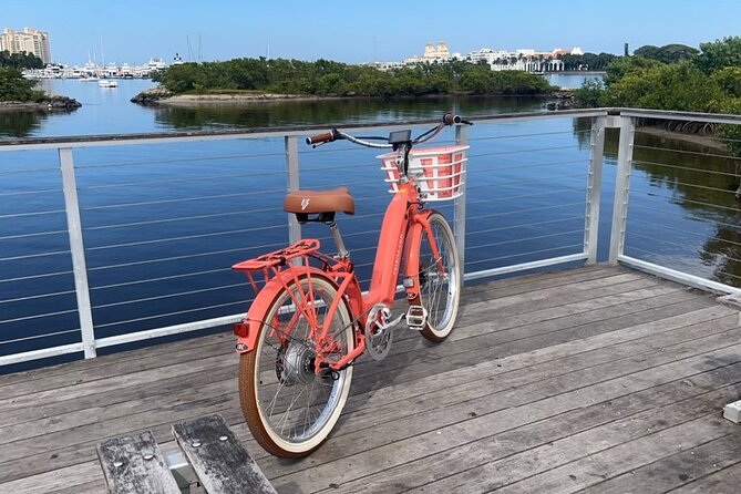 Scenic Palm Beach Guided Tour - A café stop at Greens Pharmacy