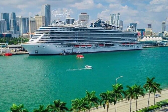 Shuttle Service for Groups and Families in Port of Miami - Why a private Port of Miami ride can save your morning