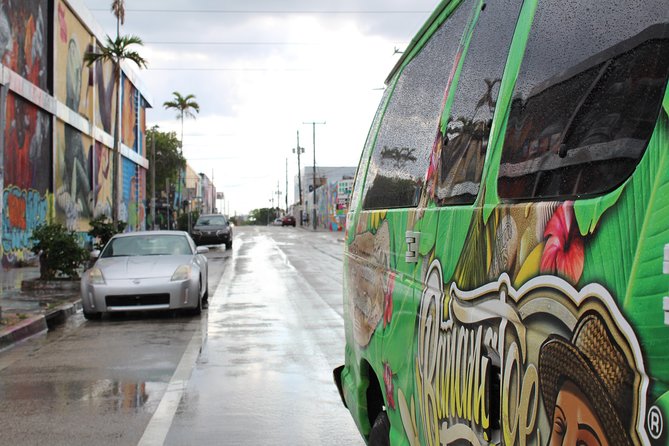 Small-Group Miami City and Speedboat Tour & Hotel Pick-up - South Pointe Park starts with the big picture