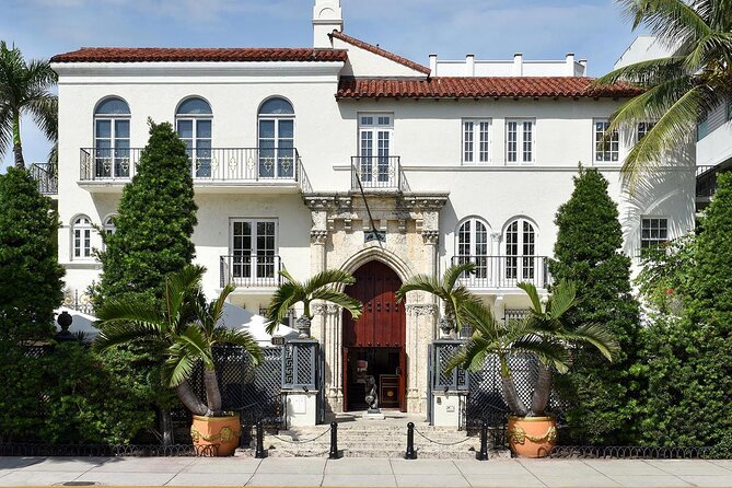 Small group Miami City Tour–Discover Miami like a VIP (14pax) - Coconut Grove from the vehicle