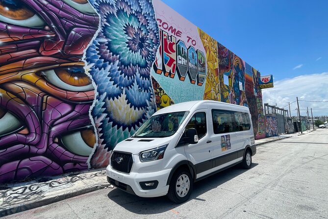 Small group Miami City Tour–Discover Miami like a VIP (14pax) - Bayside Marketplace and the final city view