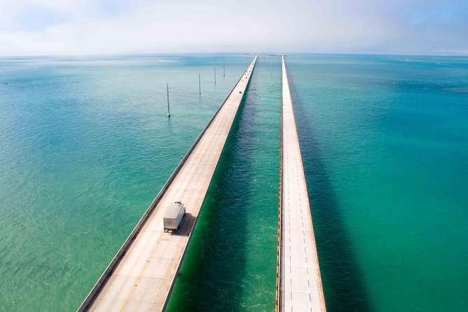 Small-group private Key West tour with expert guide - Beaches, cafés, and independent time