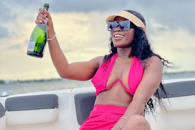 Snorkel & Millionaire Row - Private Miami Boat Tour w/ Drinks - The captains make the biggest difference