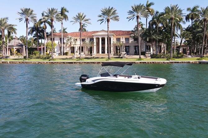 Snorkel & Millionaire Row - Private Miami Boat Tour w/ Drinks - Millionaire’s Row and the privacy line