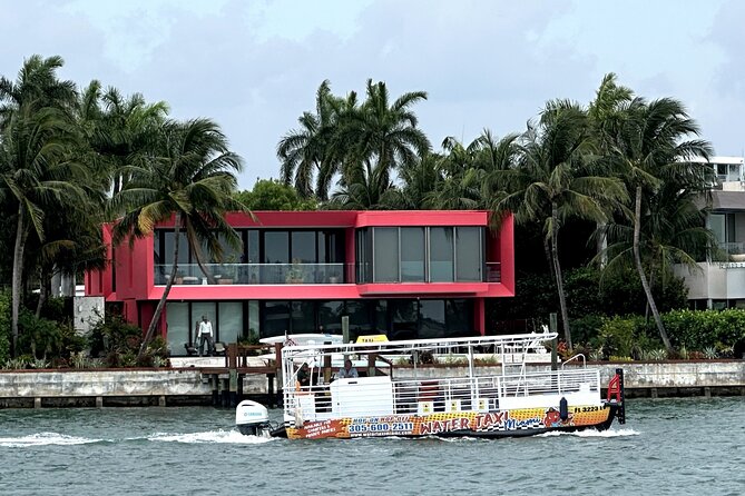 South Beach: Cruise of Millionaire’s Homes & Miami Skyline - Comfort, weather, and seasickness
