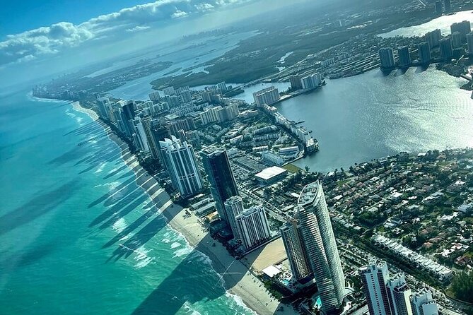 South Beach Miami Aerial Tour : Beaches, Mansions and Skyline - Why Miami is best seen from this Cessna