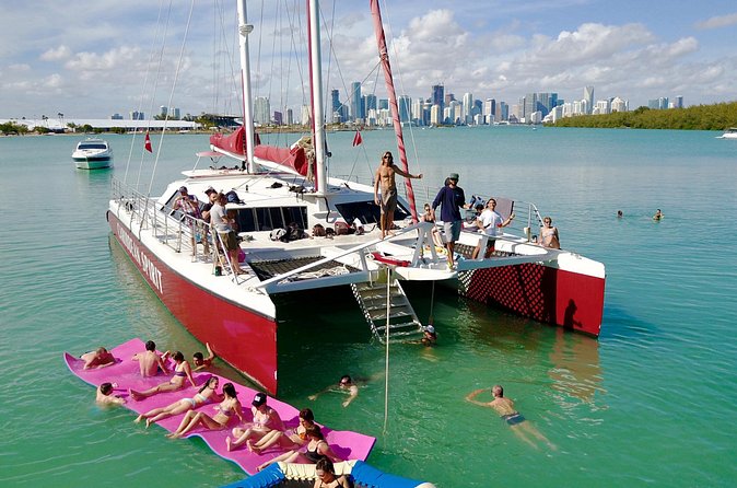 South Beach Sail Splash aboard the Caribbean Spirit - Is $65 good value in Miami?