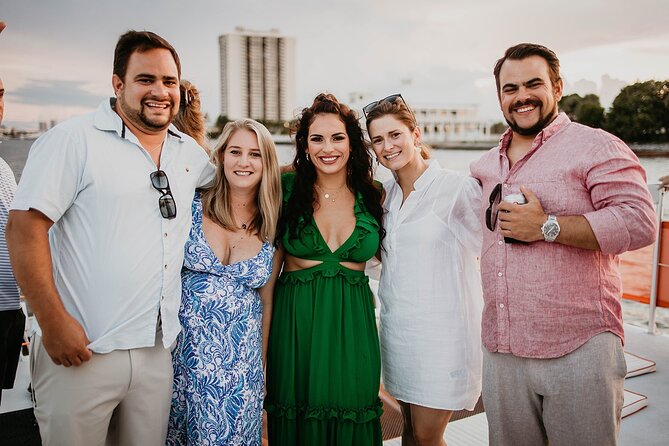 Sun & Sightseeing Hakuna Matata Catamaran Cruise in Palm Beach - How the crew shapes the ride