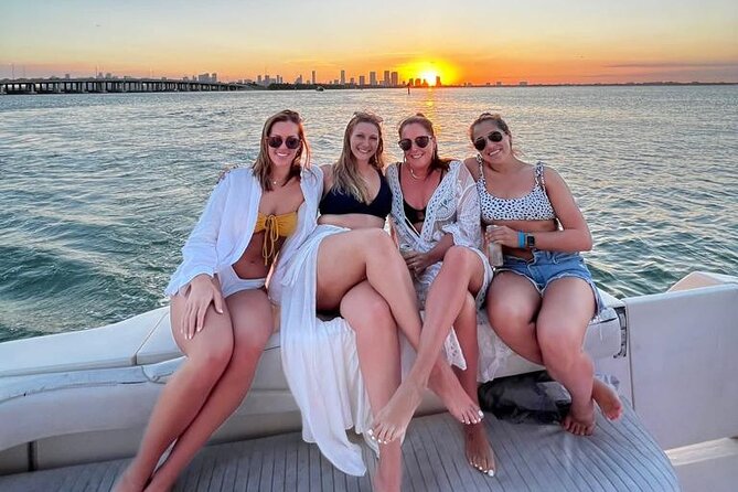 Sunset and Night Cruise of the Miami Bay Skyline on a Yacht - Key points to know before boarding