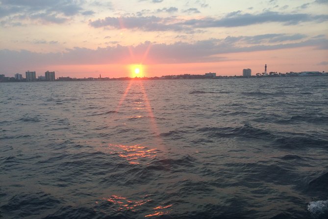 Sunset Catamaran Cruise in Ft. Lauderdale - Millionaires Row and Fort Lauderdale’s Waterfront