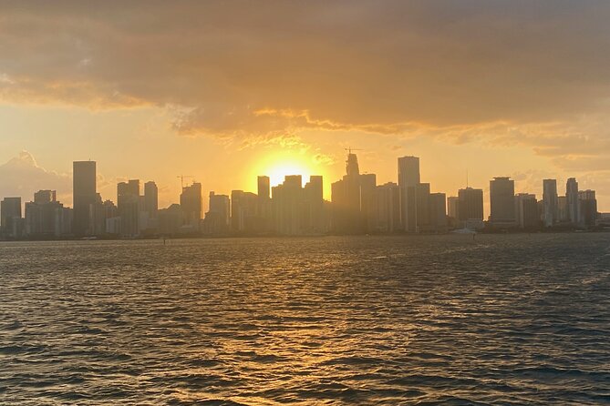 Sunset Cruise of Biscayne Bay Millionaire Homes & Cash Bar - Optional Big Bus and Everglades combinations