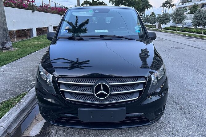 SUV From Port of Miami to Miami Airport / Hotel Up to 5pax - A private ride through Miami’s port traffic
