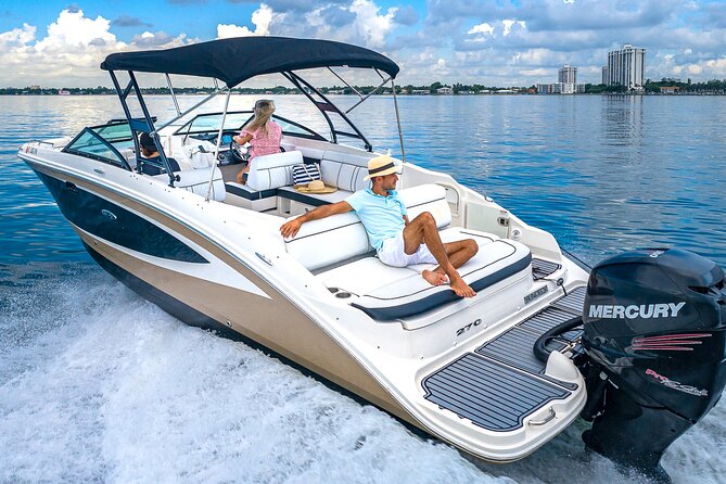 Top-Rated Boat Rental with Captain | 1 to 11 People - Price, Group Size, and What You Actually Get
