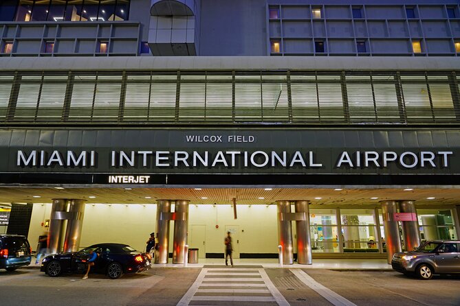 Transportation Service in Miami - Vehicles, luggage, and comfort