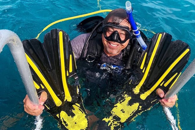 Try Scuba Diving with Professional Scuba Instructor - Lunch, then out to the reef