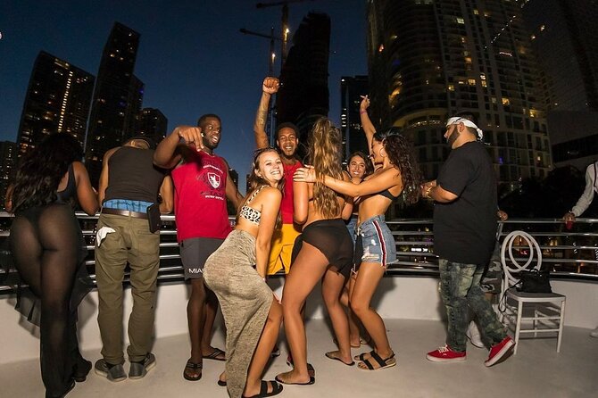 Ultimate Party in Miami : Boat Party, Party Bus & Nightclub - Service, communication, and schedule risks