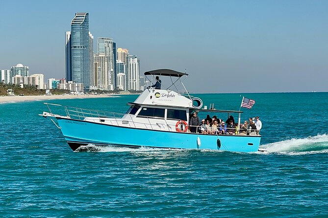 Up to 34Pax Bachelorette Party Boat & Yacht Rental Miami - A private Miami boat party with room to make your own plan