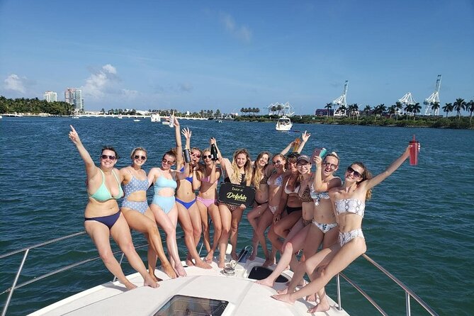 Up to 34Pax Bachelorette Party Boat & Yacht Rental Miami - What the glass floor adds to the outing